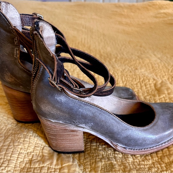 Freebird by Steven Brown Leather Heels - Picture 4 of 7